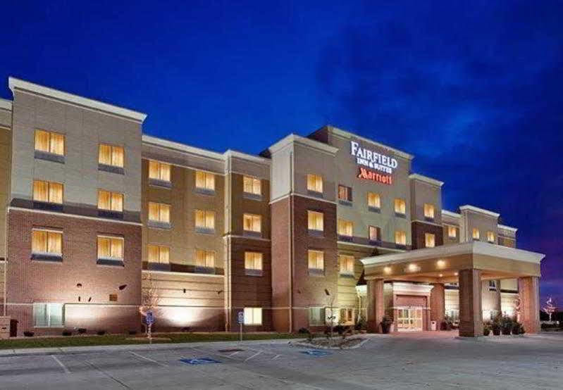 Fairfield Inn & Suites By Marriott Карни Экстерьер фото